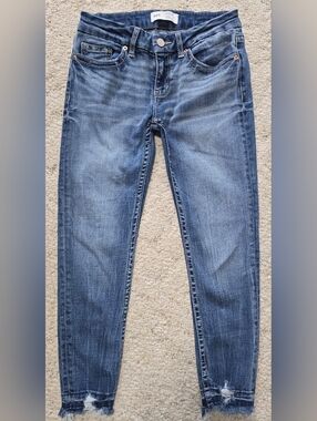 BKE Stella Jeans Womens 26 Blue Mid Rise Slim Fit Ankle Raw Hem Denim